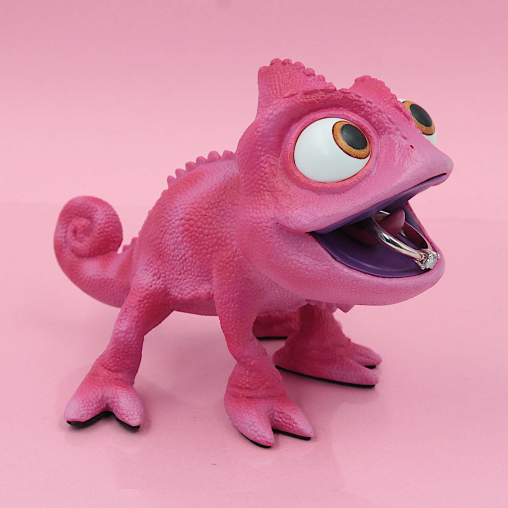 NEW Disney STORE RAPUNZEL Pascal Chameleon Tangled Plush Toy