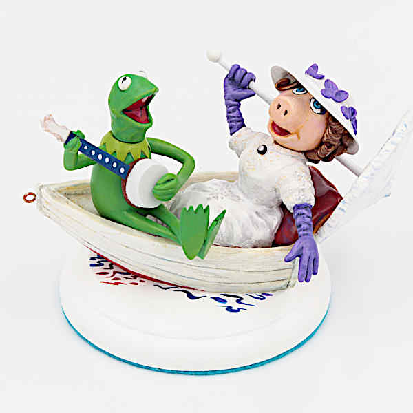 https://themodelmaker.net/wp-content/uploads/2023/09/muppets-custom-engagement-ring-box-figurine-thumb-1.jpg